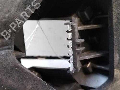Used Lamp holder OPEL CORSA D (S07) 1.3 CDTI (L08, L68) (90 hp) 28794151