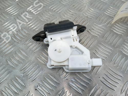 switch-renault-kadjar-ha_-hl_-2015-28736888 main image