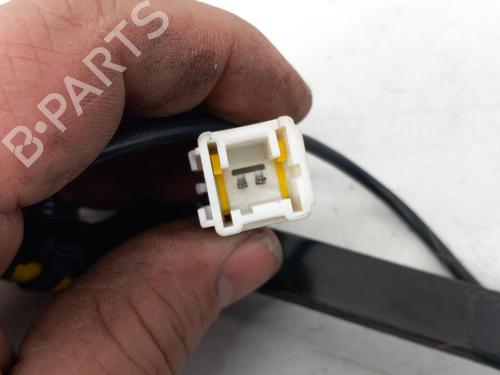Used Seat buckle PEUGEOT 407 (6D_) 2.0 HDi 135 (6DRHRH, 6DRHRE, 6DRHRG, 6DRHRJ) (136 hp) 28788210