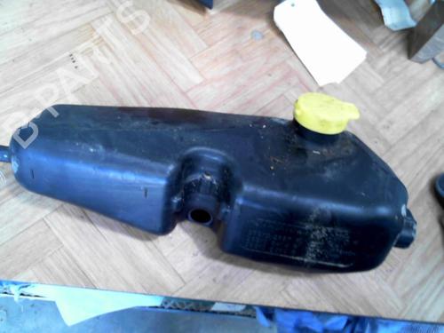 Used Windscreen washer tank DACIA SANDERO II TCe 90 (B8M1, B8MA, B8AC) (90 hp) 28765799