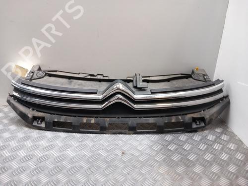Used Grille CITROËN C3 III (SX) 1.2 PureTech 82 (83 hp) 28736691