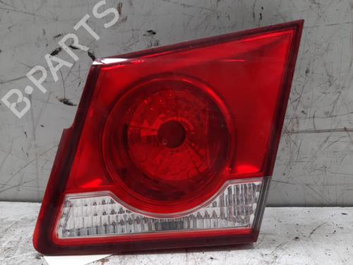Used Right tailgate light CHEVROLET CRUZE (J300) 2.0 CDI (163 hp) 28772007