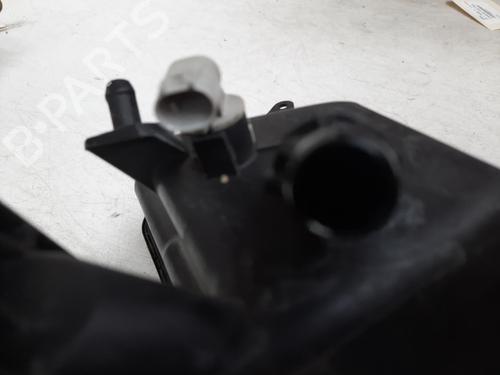 Expansion tank BMW 5 (E60) 530 d | BP28774519C120