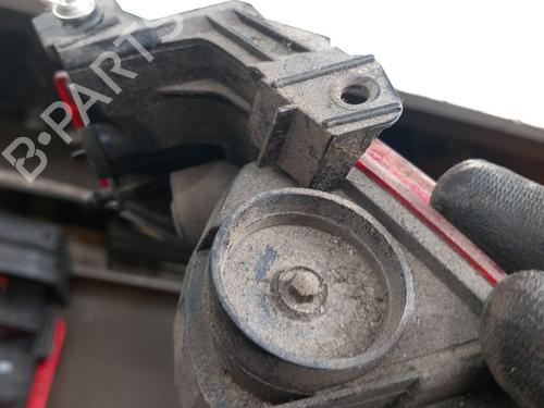 right-tailgate-light-opel-meriva-a-mpv-x03-2003-2004-2005-2006-2007-2008-2009-2010-28781313 main image