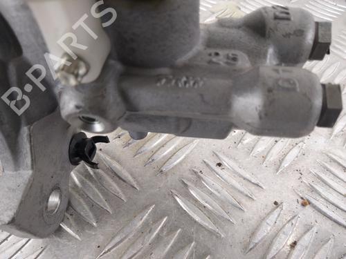 Used Brake master cylinder Brake master cylinder MERCEDES-BENZ A-CLASS (W177) A 220 d (177.014) (190 hp) 28737023 28737023
