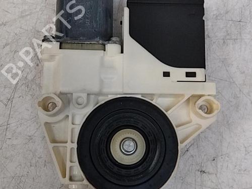 Used Right rear window motor RENAULT MEGANE III Hatchback (BZ0/1_, B3_) 1.5 dCi (BZ0C) (90 hp) 28772396