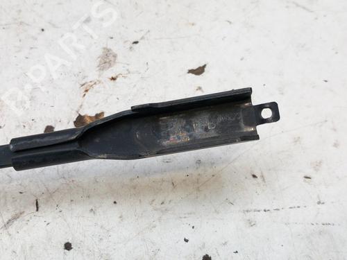 Front windshield wiper arm BMW 1 (E87) 118 d | BP28767073C143