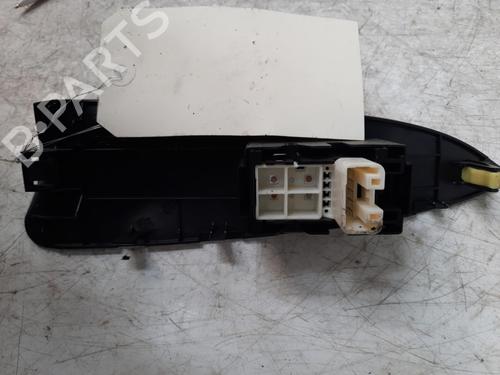 Used Right rear window switch TOYOTA RAV 4 III (_A3_) 2.2 D 4WD (ALA30_, ALA30R) (136 hp) 28752141