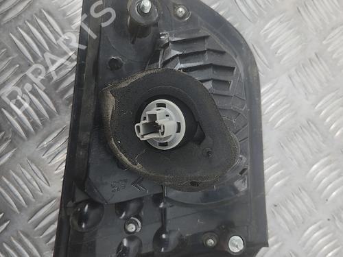 right-tailgate-light-peugeot-4007-vu_-vv_-2007-2008-2009-2010-2011-2012-2013-28767572 main image