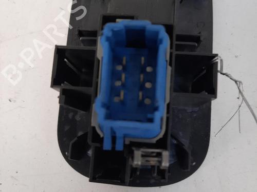 Used Right front window switch RENAULT KANGOO / GRAND KANGOO II (KW0/1_) 1.5 dCi 90 (KW05, KW08, KW0G, KW11) (90 hp) 28784913