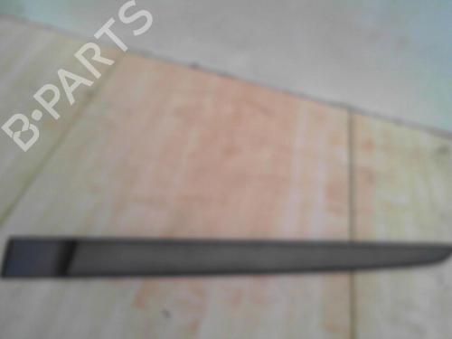 Used Door moulding trim RENAULT SCÉNIC II (JM0/1_) 1.9 dCi (JM0G, JM12, JM1G, JM2C) (120 hp) 28792234