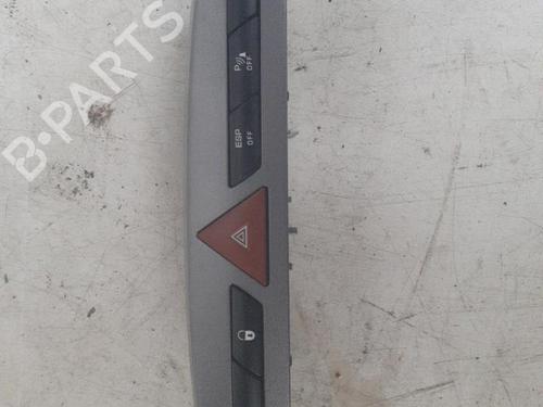 Used Warning switch Warning switch PEUGEOT 308 I (4A_, 4C_) 1.6 HDi (109 hp) 28772593 28772593