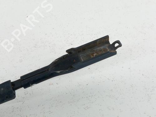 Used Front windshield wiper arm MERCEDES-BENZ VITO Bus (W639) 116 CDI (639.701, 639.703, 639.705) (163 hp) 28788695