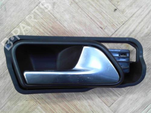 Høyre foran invendig håndtak VW TOURAN (1T1, 1T2) 2.0 TDI 16V (140 hp) 28755119