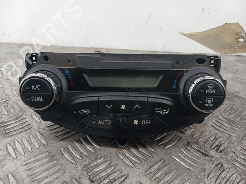 climate-control-toyota-yaris-_p13_-2010-2011-2012-2013-2014-2015-2016-2017-2018-2019-2020-31758405 main image