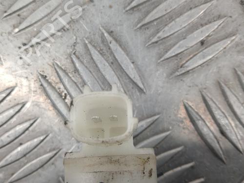 washer-pump-nissan-leaf-ze0-2010-2011-2012-2013-2014-2015-2016-2017-30858997 main image