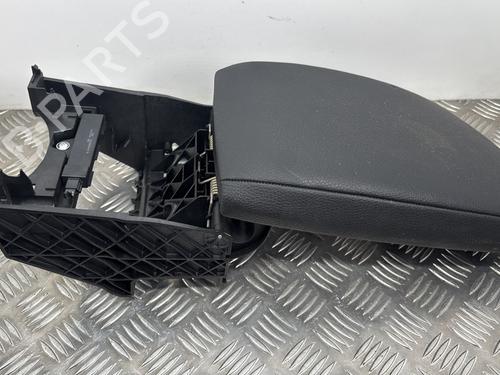 Used Armrest / Center console Armrest / Center console BMW 1 (F20) 118 d (150 hp) 28781791 28781791