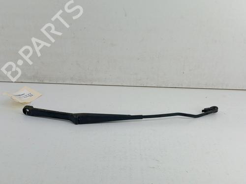 Used Front windshield wiper arm VW TRANSPORTER T4 Bus (70B, 70C, 7DB, 7DK, 70J, 70K, 7DC, 7DJ) 1.9 D (61 hp) 28773786