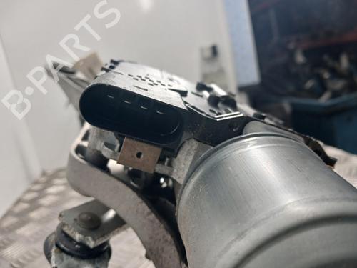 Used Front wiper motor Front wiper motor MERCEDES-BENZ C-CLASS (W205) C 200 d (205.007) (136 hp) 40223165 40223165