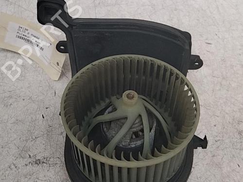 Moteur de chauffage RENAULT CLIO II (BB_, CB_) 1.2 (BB0A, BB0F, BB10, BB1K, BB28, BB2D, BB2H, CB0A,... (58 hp) 28770271