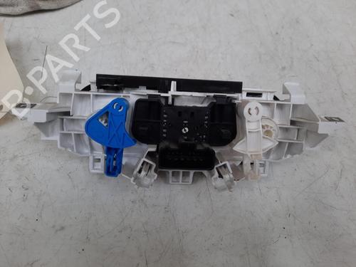 Used Climate control Climate control RENAULT TWINGO II (CN0_) 1.2 (CN0D) (58 hp) 28774510 28774510