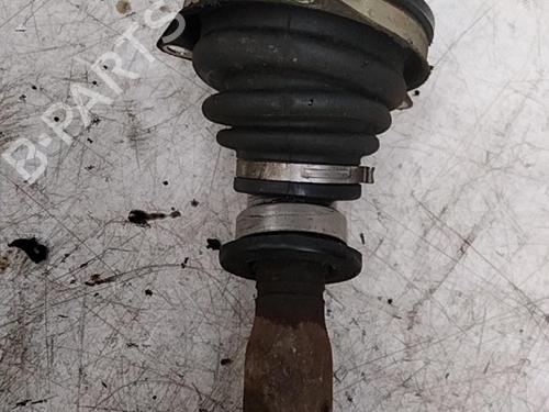 Antriebswelle links vorne für RENAULT LAGUNA II (BG0/1_) 1.8 16V (BG04, BG0B, BG0C, BG0V) (117 hp) 28789738