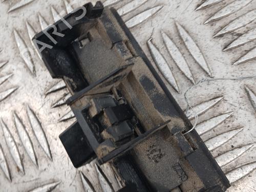 Used Switch Switch PEUGEOT 307 Break (3E) 1.6 16V (109 hp) 32094489 32094489