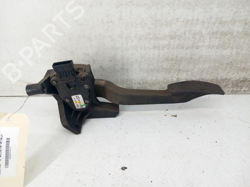 pedal-opel-corsa-c-x01-2000-2001-2002-2003-2004-2005-2006-2007-2008-2009-28743852 main image
