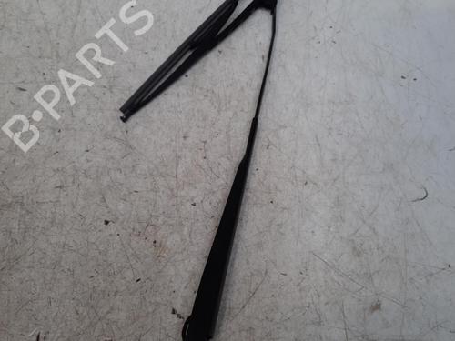 Used Front windshield wiper arm DACIA LOGAN MCV (KS_) 1.5 dCi (KS0W) (86 hp) 28748016