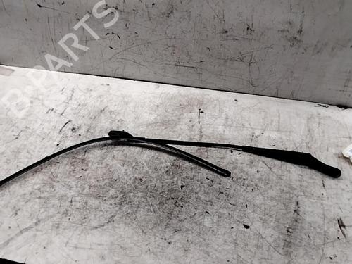 Used Front windshield wiper arm PEUGEOT 3008 I MPV (0U_) 1.6 HDi (114 hp) 28749674
