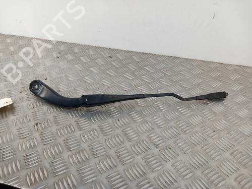 Used Front windshield wiper arm BMW 1 (F20) 116 d (116 hp) 28742842