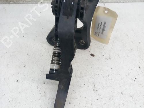 Used Clutch pedal RENAULT CLIO V (B7_) 1.5 Blue dCi 85 (B7AG) (86 hp) 28780878