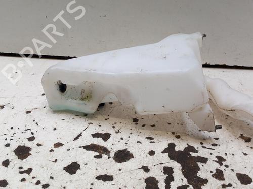 Used Windscreen washer tank VW POLO IV (9N_, 9A_) 1.2 12V (64 hp) 28755998