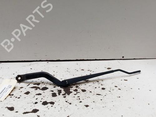 Used Front windshield wiper arm NISSAN ALMERA II Hatchback (N16) 1.5 (90 hp) 28793609