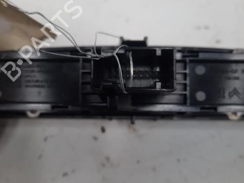 Used Warning switch Warning switch PEUGEOT 308 I (4A_, 4C_) 1.6 HDi (109 hp) 28769541 28769541
