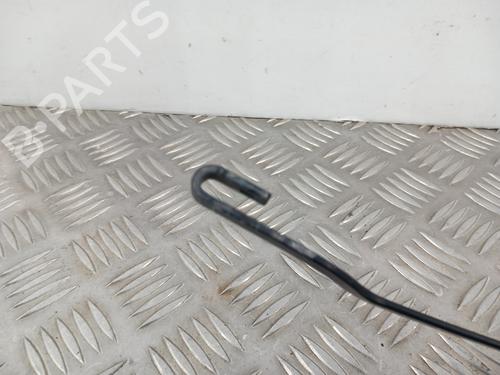 Front windshield wiper arm FORD FIESTA V (JH_, JD_) 1.4 TDCi | BP29061376C143 