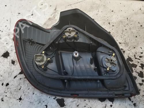 right-taillight-toyota-yaris-_p1_-1999-2000-2001-2002-2003-2004-2005-28778426 main image