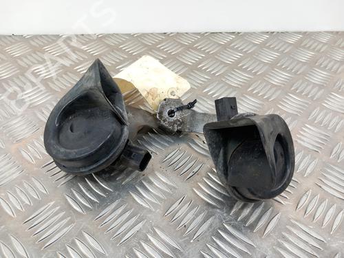 Used Horn VW GOLF VI (5K1) 1.6 TDI (105 hp) 28744936