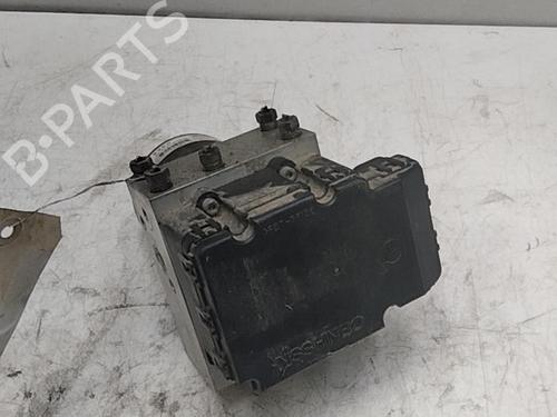 Abs pomp SUZUKI GRAND VITARA I (FT, HT) 2.7 4x4 (TX92, JA627) (184 hp) 28764314