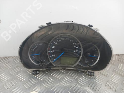 Used Instrument cluster TOYOTA YARIS (_P13_) 1.5 Hybrid (NHP130_, NHP130) (101 hp) 28736733