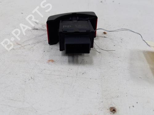 Used Warning switch Warning switch OPEL CORSA C (X01) 1.7 DI (F08, F68) (65 hp) 28749963 28749963