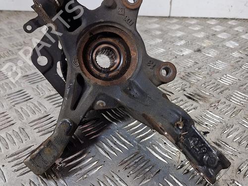 Used Right front steering knuckle RENAULT CAPTUR I (J5_, H5_) 0.9 TCe 90 (90 hp) 28739197