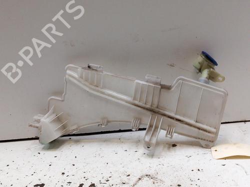 Used Windscreen washer tank Windscreen washer tank 28767382 28767382