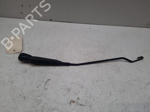 Used Front windshield wiper arm Front windshield wiper arm 36425365 36425365