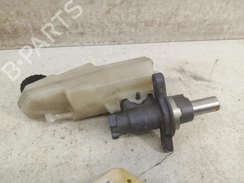 brake-master-cylinder-toyota-auris-_e15_-2006-2007-2008-2009-2010-2011-2012-2013-28734561 main image