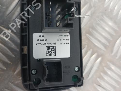 Used Left front window switch Left front window switch FORD FIESTA VI (CB1, CCN) 1.4 TDCi (70 hp) 28739459 28739459