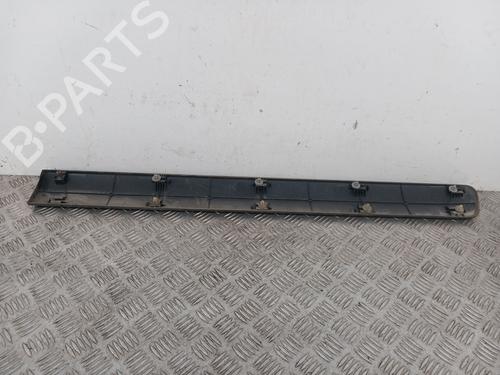 door-moulding-trim-dacia-logan-mcv-ks_-2007-33323262 main image