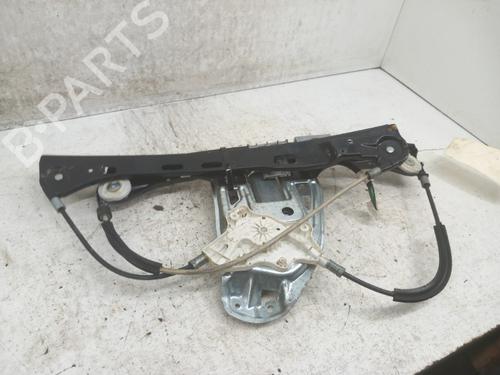Vindusheismekanisme høyre foran MERCEDES-BENZ C-CLASS (W203) C 220 CDI (203.006) | BP28781446C23