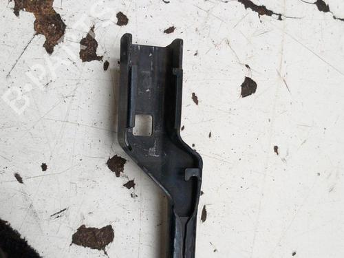 Used Front windshield wiper arm CITROËN C3 Picasso (SH_) 1.6 HDi (90 hp) 28785634