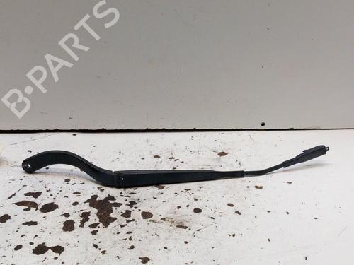 Used Front windshield wiper arm Front windshield wiper arm ALFA ROMEO MITO (955_) 1.3 MultiJet (955AXP1A, 955AYC1A) (95 hp) 28766935 28766935
